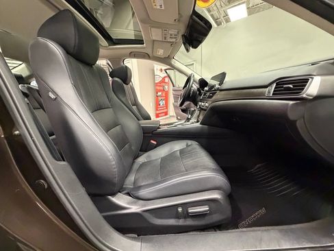 Used 2018 Honda Accord Touring image 47