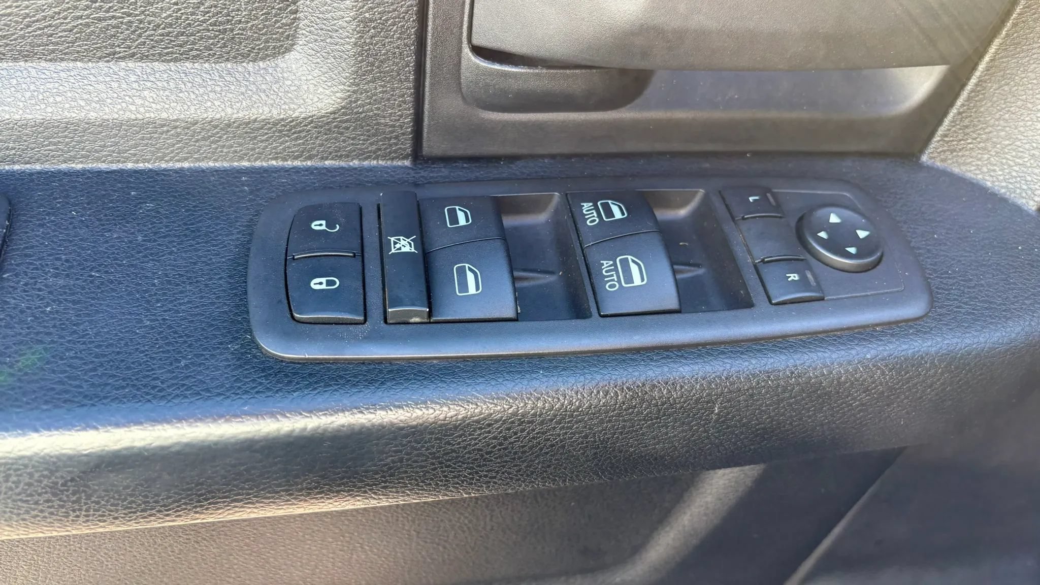 Used 2022 RAM 2500 Tradesman w/ Protection Group AWD/4WD image 16