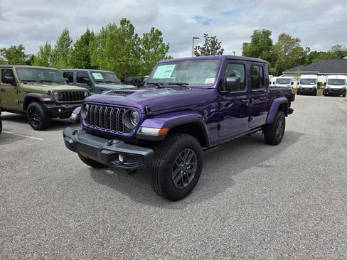 New 2026 Jeep Gladiator Sport AWD/4WD image 2