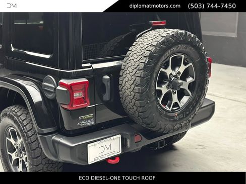 Used 2021 Jeep Wrangler Unlimited Rubicon image 16