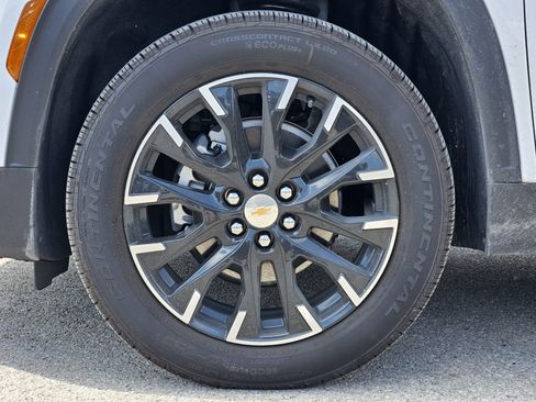 New 2026 Chevrolet Traverse LT w/ Sun and Wheel Package FWD image 7