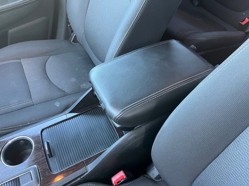 Used 2017 Chevrolet Traverse LT image 15