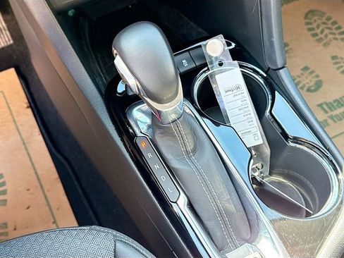 Used 2023 Buick Encore GX Preferred w/ Cold Weather Comfort Package image 18