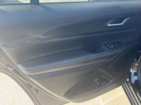 Used 2024 Jeep Grand Cherokee L Laredo image 21