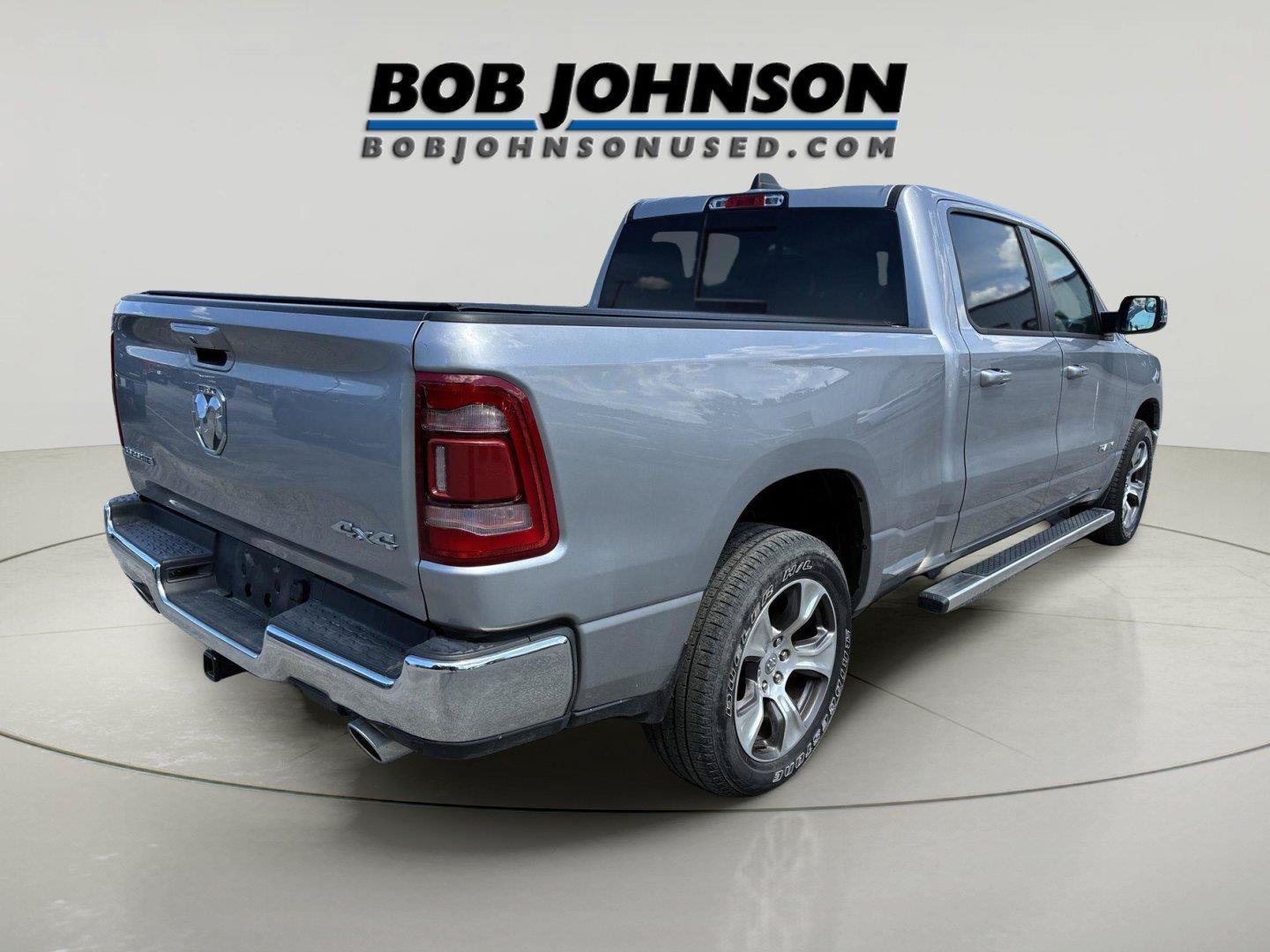 Used 2024 RAM 1500 Laramie AWD/4WD image 7