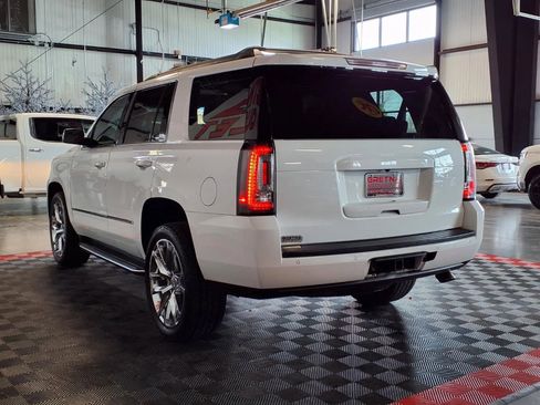 Used 2018 GMC Yukon SLT w/ Premium Edition AWD/4WD image 4