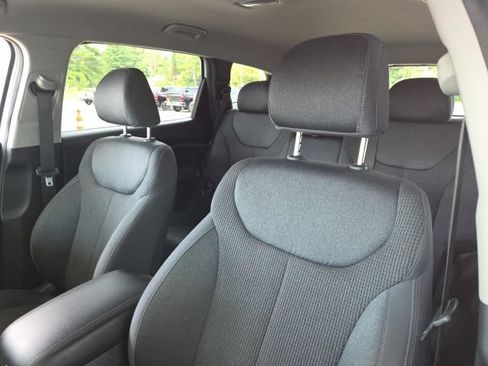 Used 2019 Hyundai Santa Fe AWD image 21