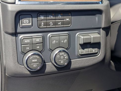 New 2026 Chevrolet Tahoe High Country AWD/4WD image 14