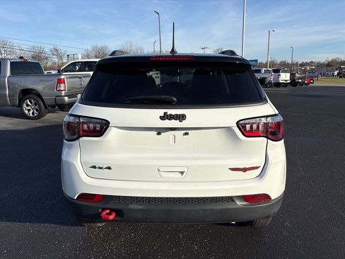 Used 2022 Jeep Compass Trailhawk w/ Trailhawk Convenience Group image 3