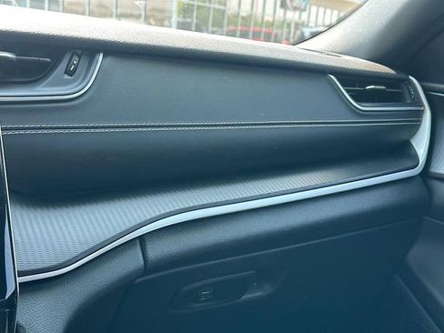 Used 2023 Jeep Grand Cherokee L Altitude image 24