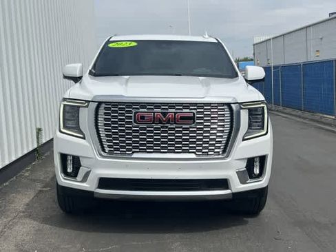 Used 2023 GMC Yukon Denali image 2