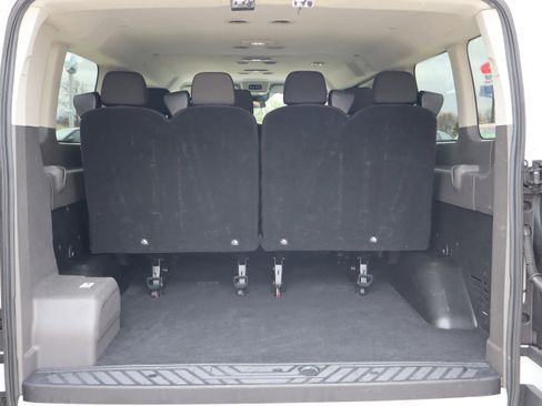 Used 2024 Ford Transit 350 XLT image 27