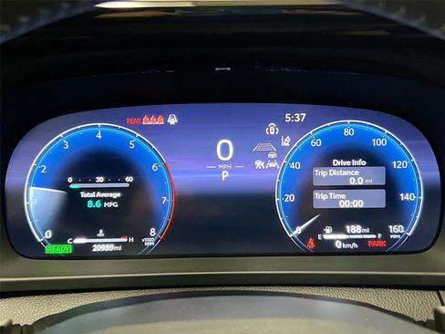 Used 2025 Toyota Crown Signia image 6