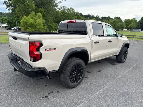 New 2026 Chevrolet Colorado Trail Boss AWD/4WD image 6