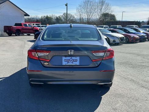 Used 2019 Honda Accord EX image 4