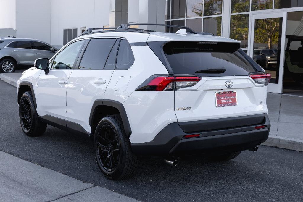 Certified 2021 Toyota RAV4 LE FWD image 7