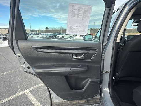 Used 2023 Honda CR-V LX image 24