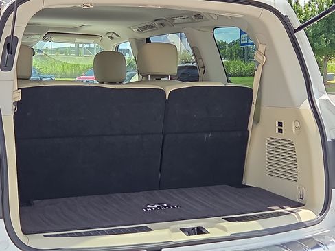 Used 2018 INFINITI QX80 2WD w/ Driver Assistance Package image 9