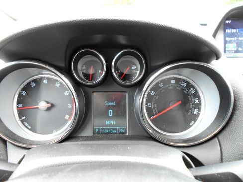 Used 2015 Buick Encore Convenience FWD image 16