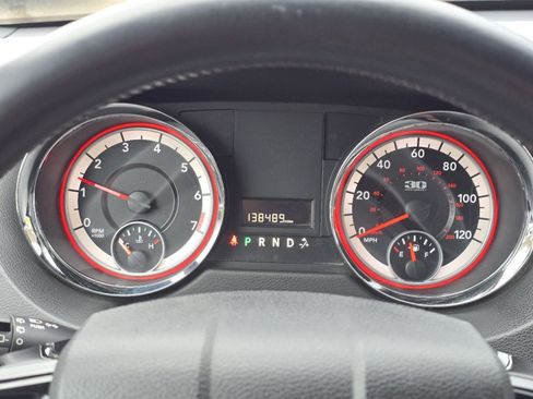 Used 2014 Dodge Grand Caravan SE image 21