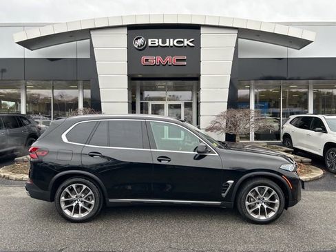 Used 2025 BMW X5 xDrive40i w/ Premium Package image 32