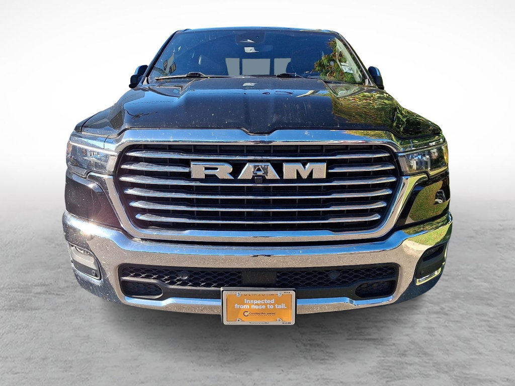 Used 2025 RAM 1500 Laramie AWD/4WD image 2