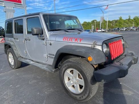Used 2013 Jeep Wrangler Unlimited Sport AWD/4WD image 2