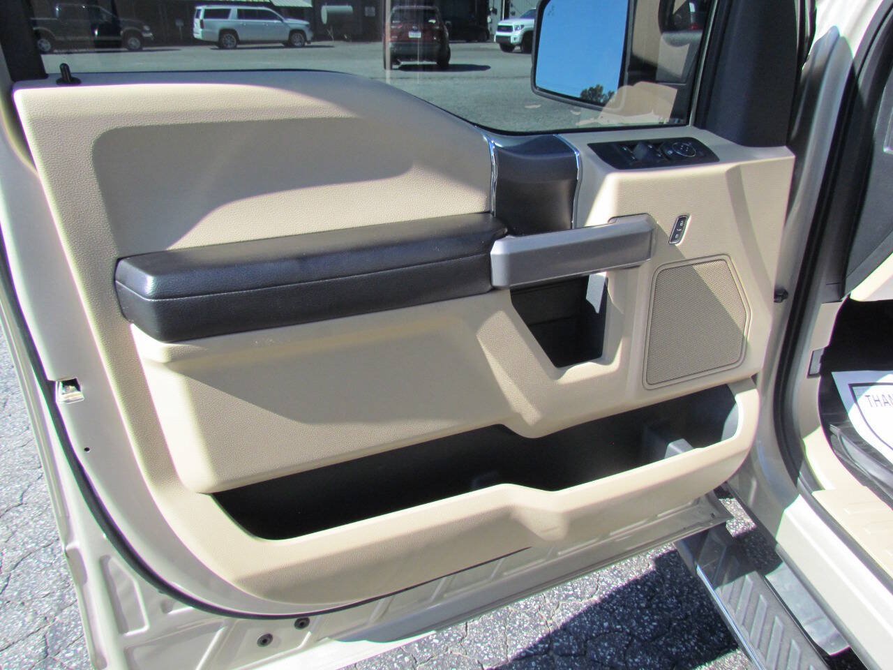 Used 2018 Ford F150 XLT w/ Equipment Group 302A Luxury AWD/4WD image 11