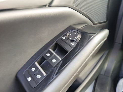 Used 2024 MAZDA MAZDA3 s image 18