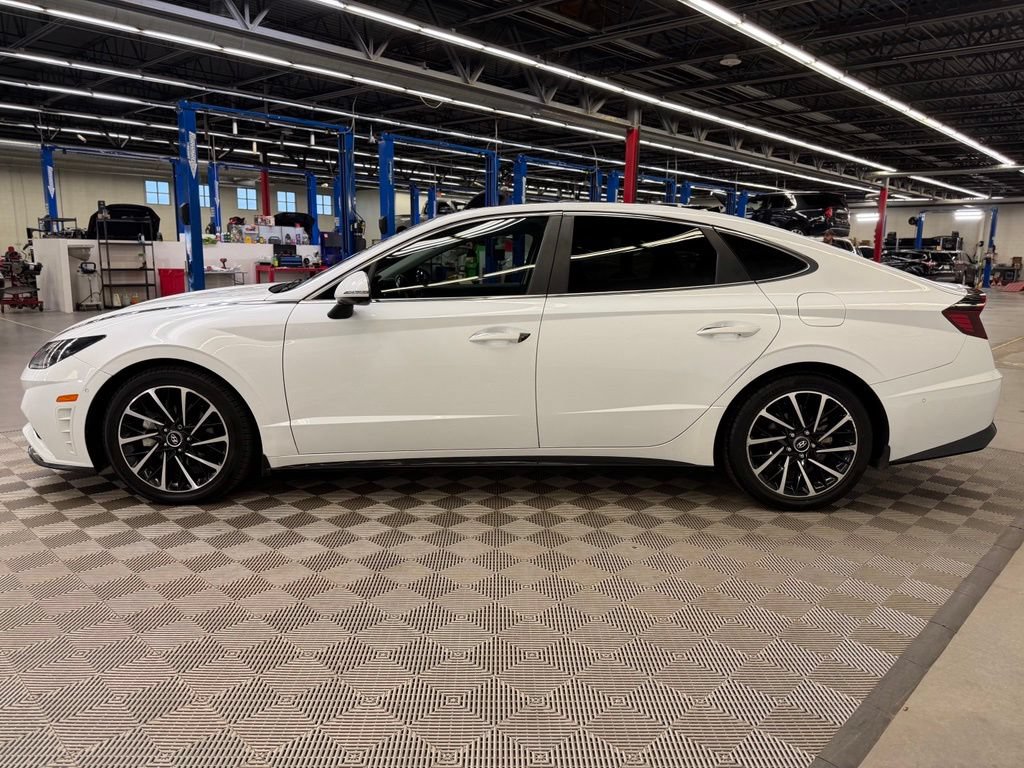 Used 2021 Hyundai Sonata Limited FWD image 4