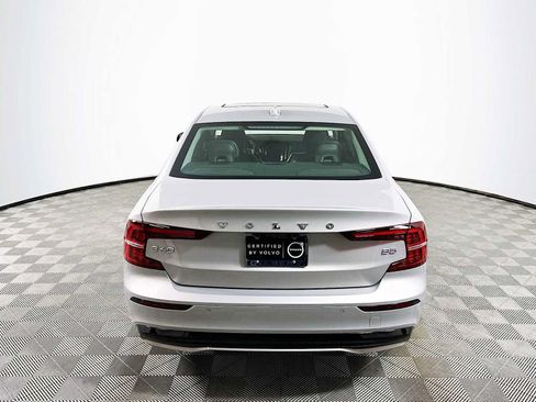 Used 2025 Volvo S60 B5 Core image 6