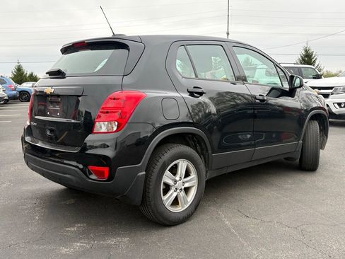 Used 2018 Chevrolet Trax LS w/ LPO, Protection Package AWD/4WD image 5