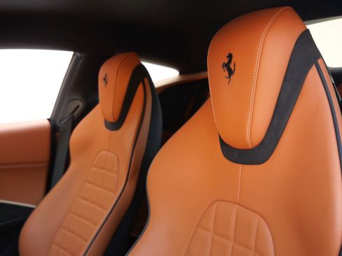 Used 2023 Ferrari Roma image 17