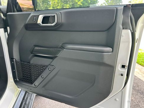Used 2025 Ford Bronco Outer Banks AWD/4WD image 21
