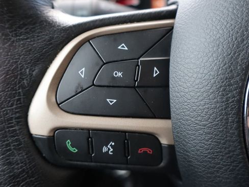 Used 2016 Jeep Renegade Latitude w/ Cold Weather Group image 29