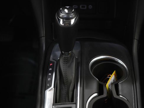 Used 2019 Chevrolet Equinox LT image 20