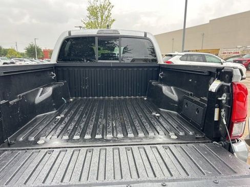 Used 2023 Toyota Tacoma SR AWD/4WD image 9