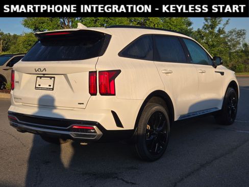 Used 2023 Kia Sorento SX AWD/4WD image 7