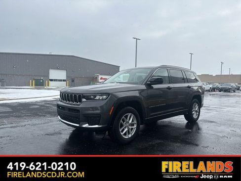 Used 2023 Jeep Grand Cherokee L Laredo w/ Luxury Tech Group I image 5