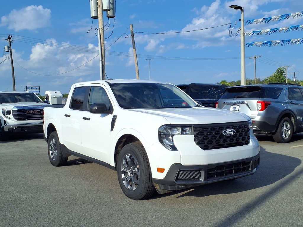 Used 2025 Ford Maverick XLT w/ Equipment Group 302A AWD/4WD image 1