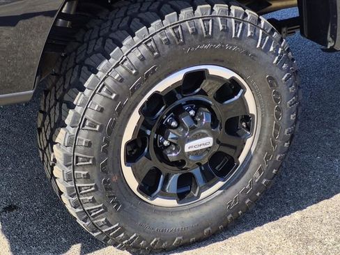 New 2026 Ford F250 Lariat w/ Tremor Off-Road Package image 7