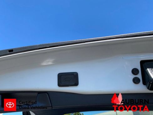 Certified 2019 Toyota RAV4 XLE FWD image 14
