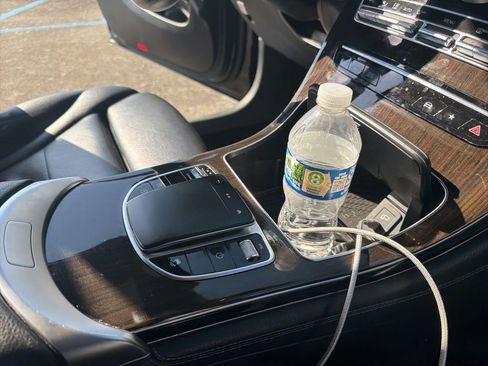 Used 2020 Mercedes-Benz GLC 300 4MATIC image 92