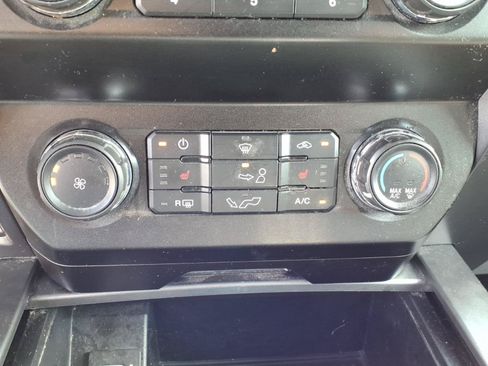 Used 2020 Ford F150 XLT w/ Equipment Group 302A Luxury AWD/4WD image 22