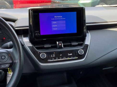 Used 2023 Toyota Corolla LE image 6