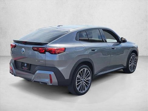 New 2026 BMW X2 xDrive28i w/ Convenience Package image 2