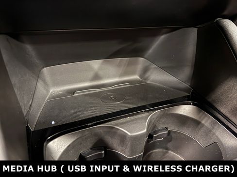 Used 2024 MAZDA MAZDA3 s image 9