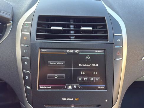 Used 2014 Lincoln MKZ Hybrid Sedan 4D w/ Equipment Group 202A Reserve image 18