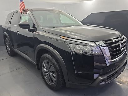 New 2025 Nissan Pathfinder S