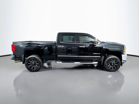 Used 2018 Chevrolet Silverado 2500 LTZ w/ Duramax Plus Package AWD/4WD image 4